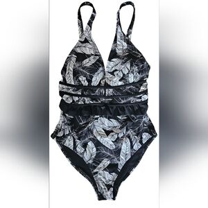 Nicole Miller | Black and White Feather One Piece | Size: 6